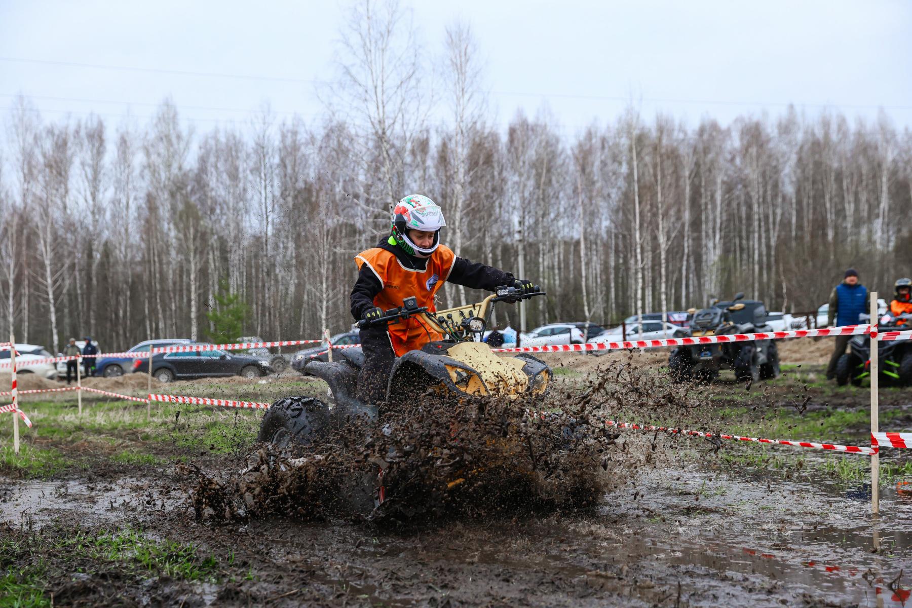 Фото В Новосибирске прошел фестиваль «КвадроБум 2025». Фоторепортаж 19 - Сиб.ФМ Фото В Новосибирске прошел фестиваль «КвадроБум 2025». Фоторепортаж 19